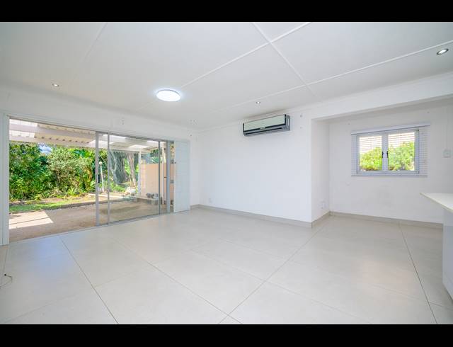 2 BEDROOM SIMPLEX FOR SALE IN SHERWOOD